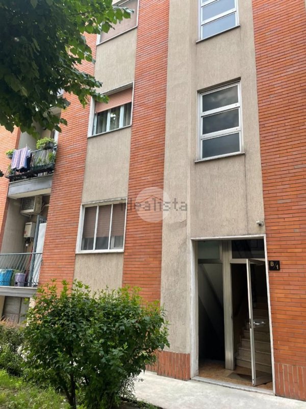 ufficio in vendita a Milano in zona Ronchetto sul Naviglio