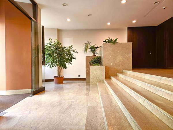 appartamento in vendita a Milano in zona Porta Vigentina