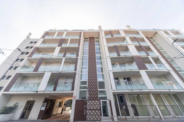 appartamento in vendita a Milano in zona Vigentino