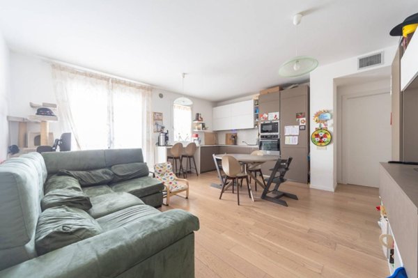 appartamento in vendita a Milano in zona Vigentino