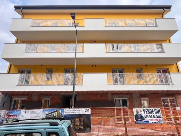 appartamento in vendita a Milano in zona Ponte Lambro