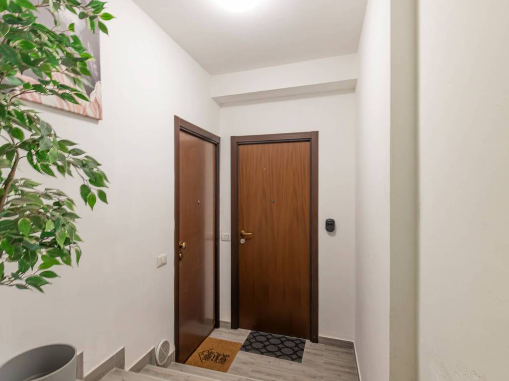 appartamento in vendita a Milano in zona Barona