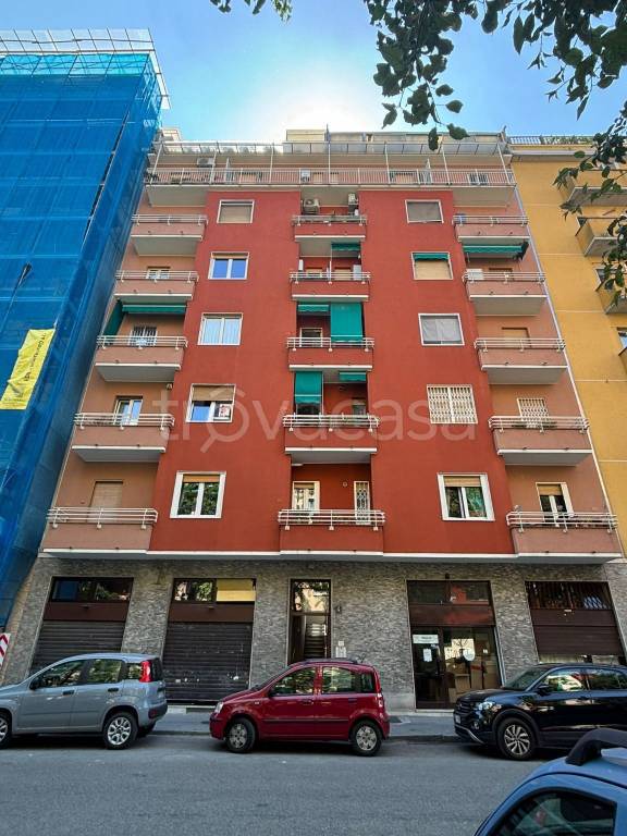 appartamento in vendita a Milano in zona Piazzale Lodi