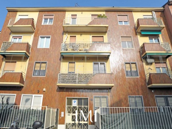appartamento in vendita a Milano in zona Baggio