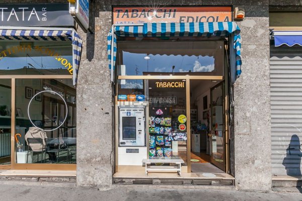 locale commerciale in vendita a Milano in zona Bovisa