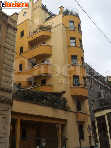 appartamento in vendita a Milano in zona Loreto
