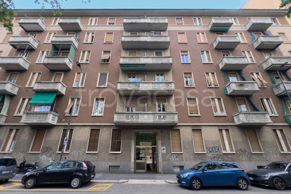 appartamento in vendita a Milano in zona Prato Centenaro