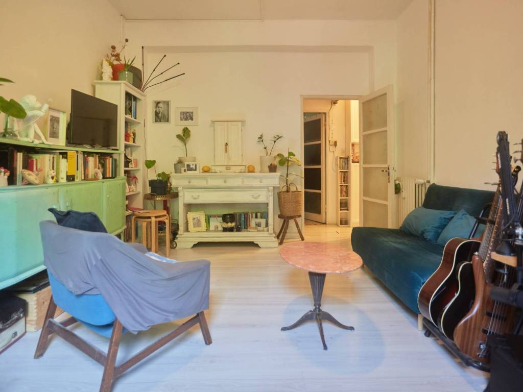 appartamento in vendita a Milano in zona Vigentino