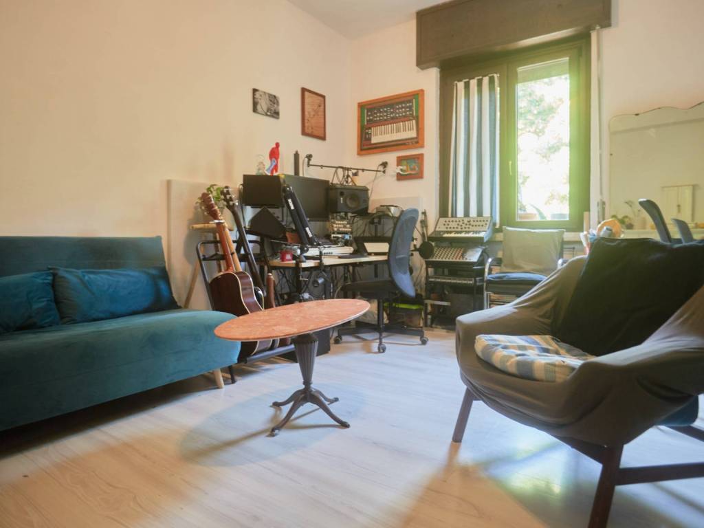 appartamento in vendita a Milano in zona Vigentino