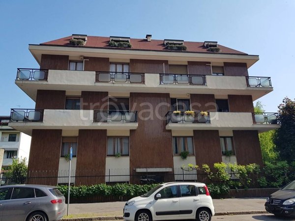 appartamento in vendita a Milano in zona Isola