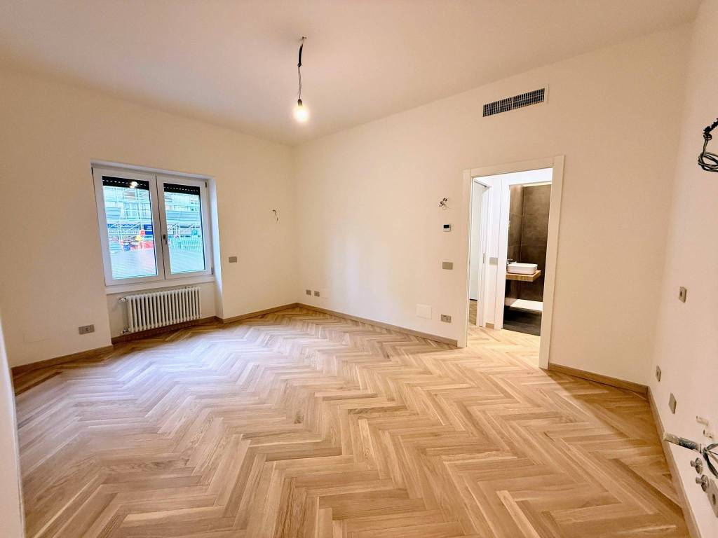 appartamento in vendita a Milano in zona Sempione