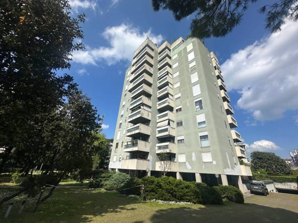 appartamento in vendita a Milano in zona Corvetto
