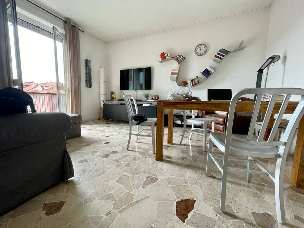 appartamento in vendita a Milano in zona Dergano