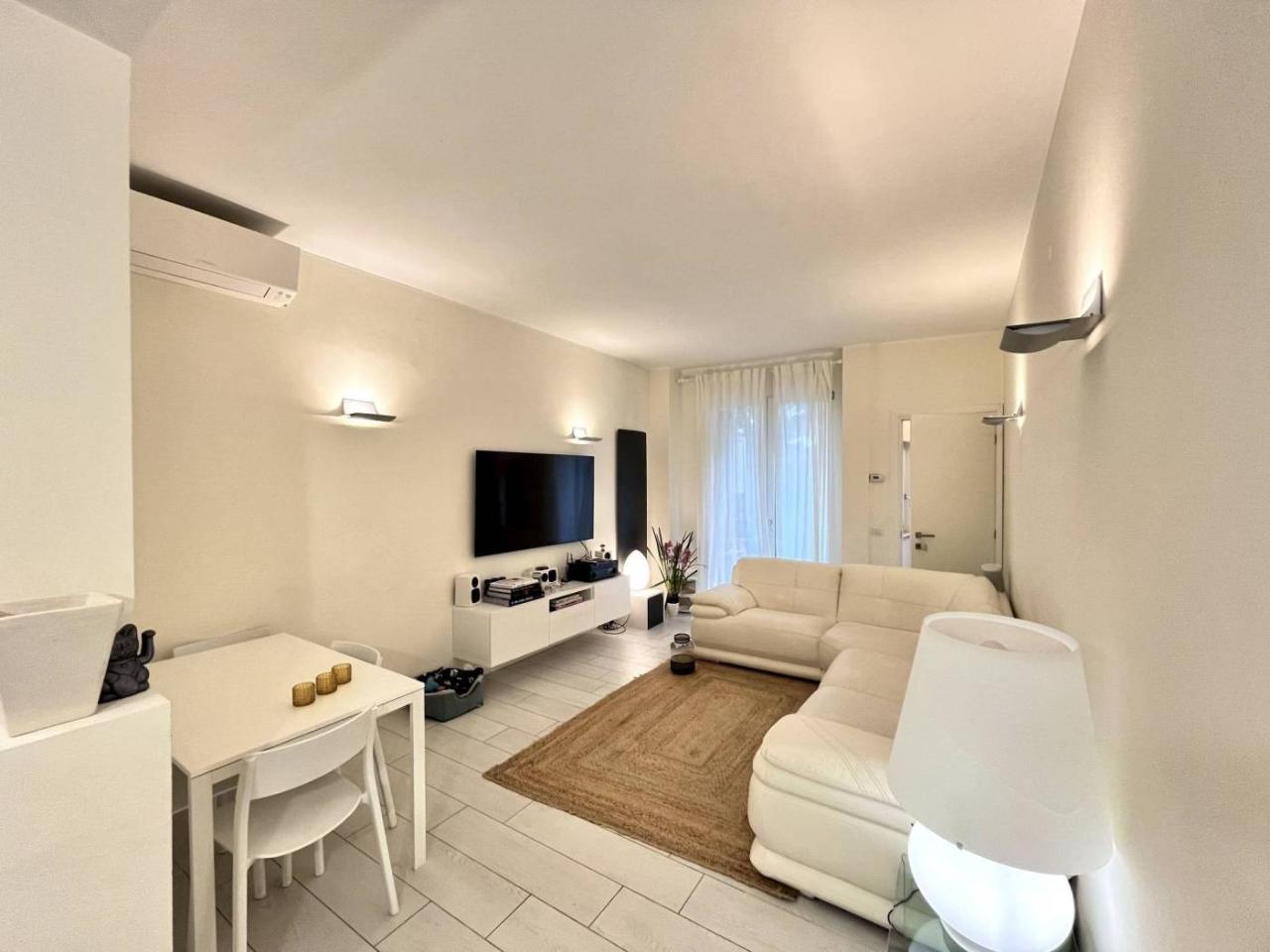 appartamento in vendita a Milano in zona Montalbino