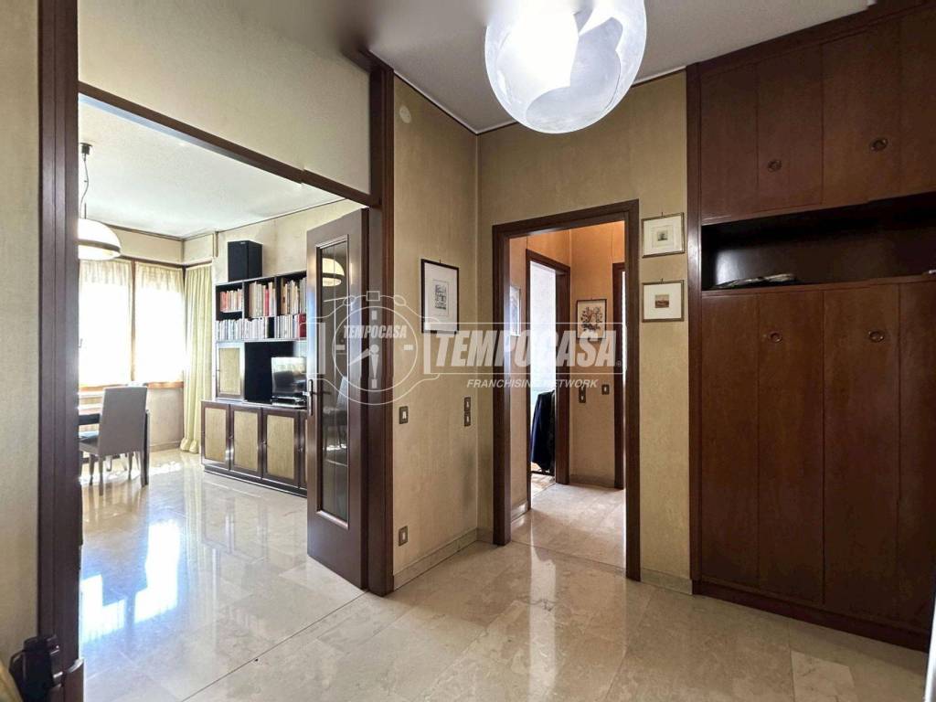 appartamento in vendita a Milano in zona Maggiolina