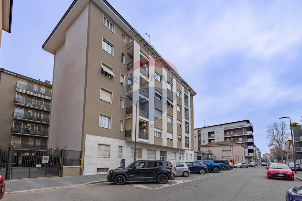 appartamento in vendita a Milano in zona Maggiolina