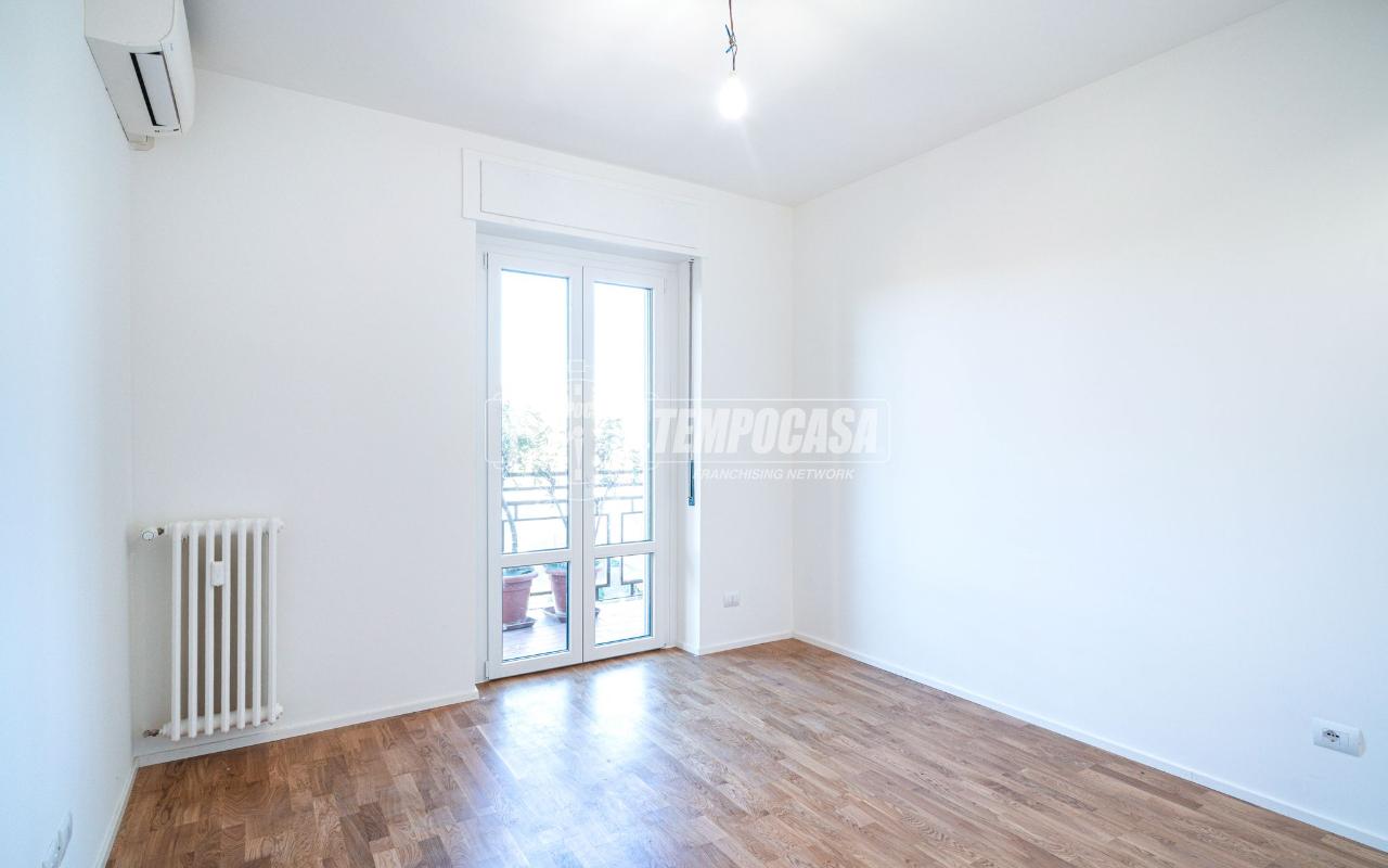 appartamento in vendita a Milano in zona Corvetto
