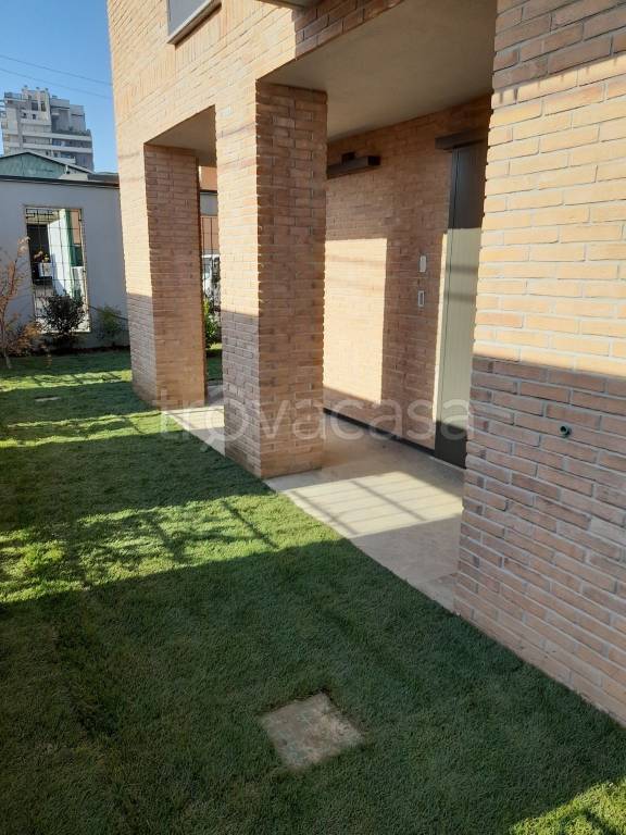appartamento in vendita a Milano in zona Corvetto