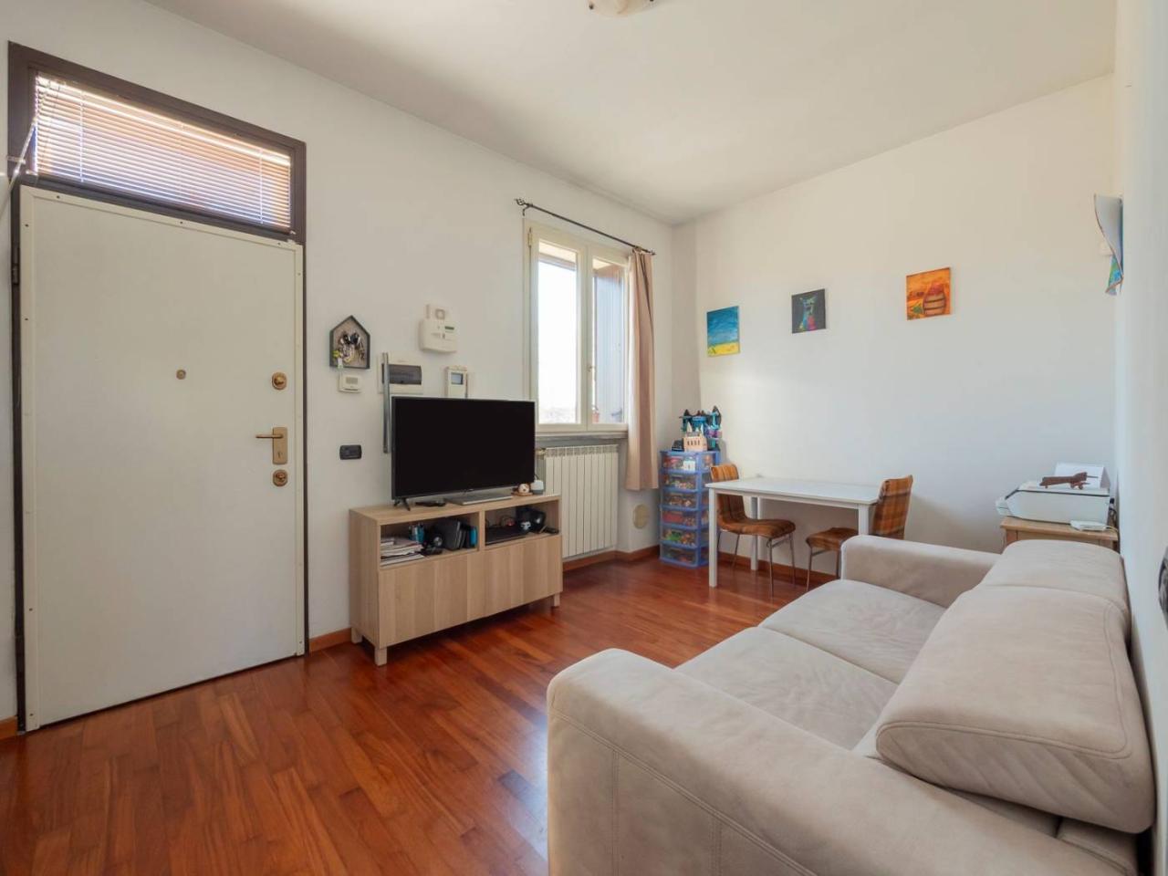 appartamento in vendita a Milano in zona Baggio