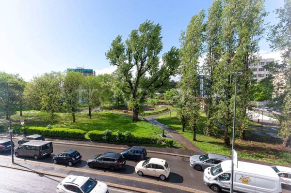 appartamento in vendita a Milano in zona Dergano