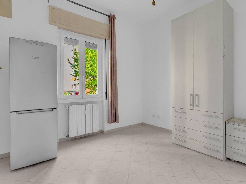 appartamento in vendita a Milano in zona Adriano