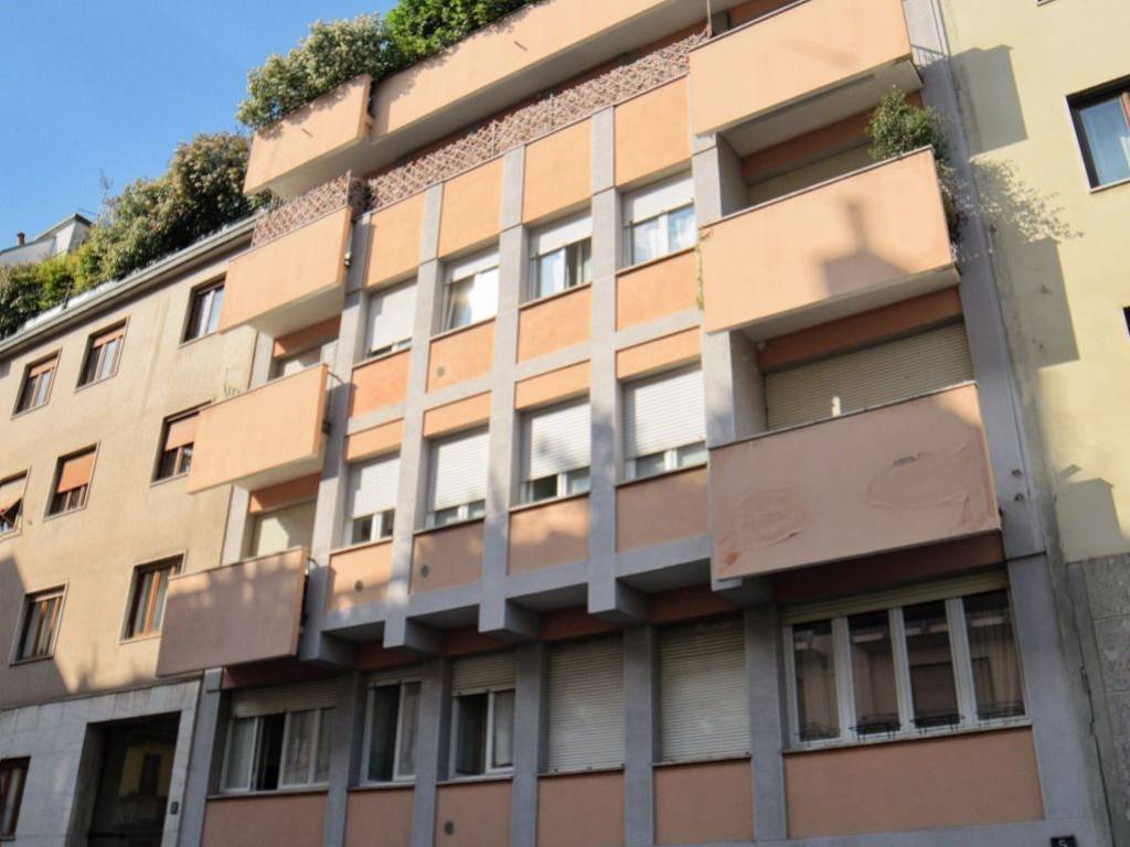 appartamento in vendita a Milano in zona Loreto
