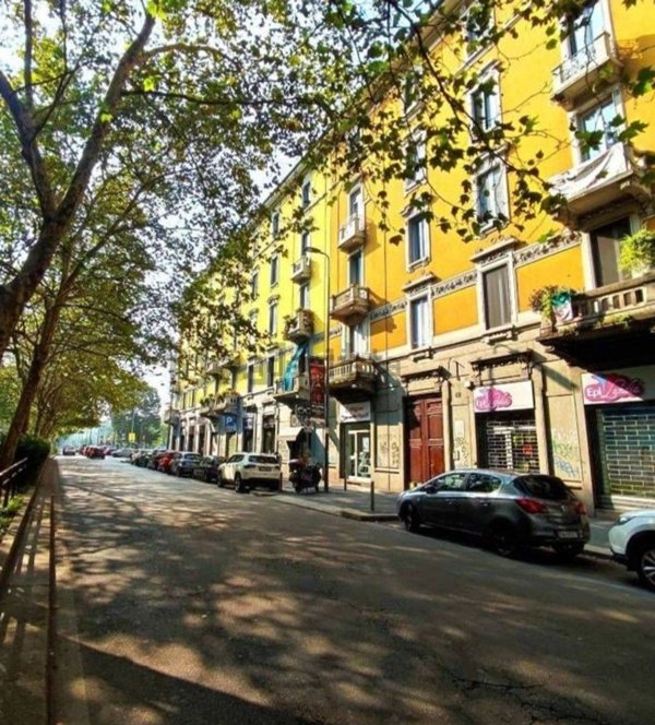 appartamento in vendita a Milano in zona XXII Marzo
