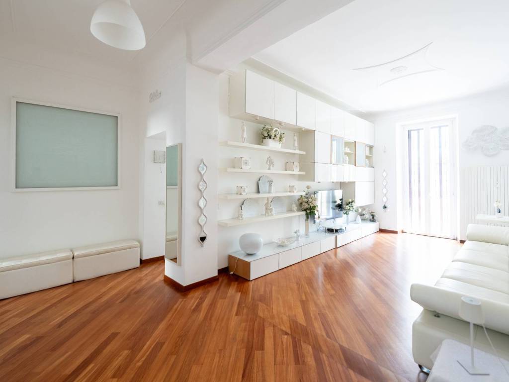 appartamento in vendita a Milano in zona Città Studi