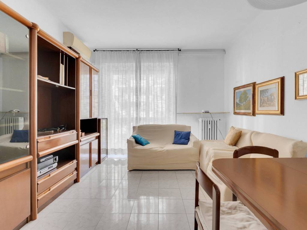 appartamento in vendita a Milano in zona Feltre