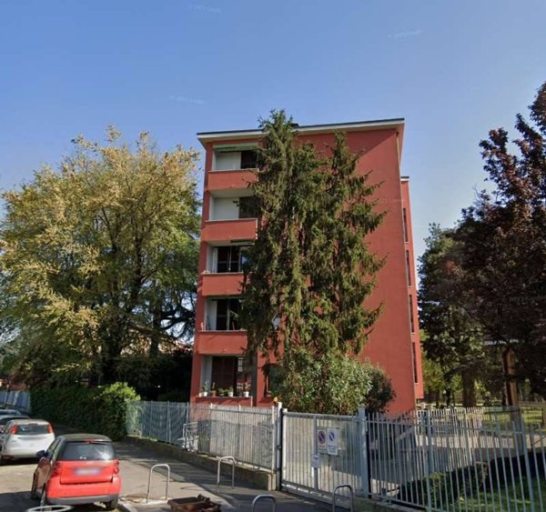 appartamento in vendita a Milano in zona Trenno