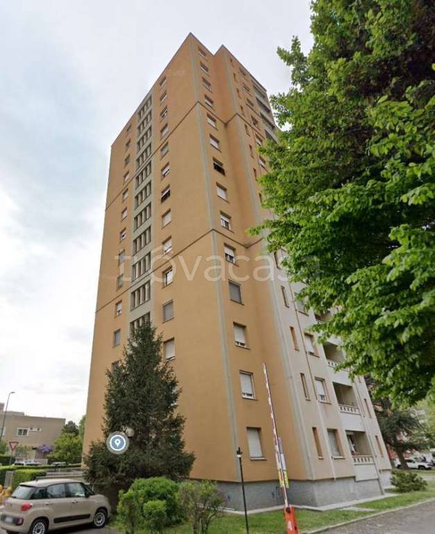 appartamento in vendita a Milano in zona Gallaratese