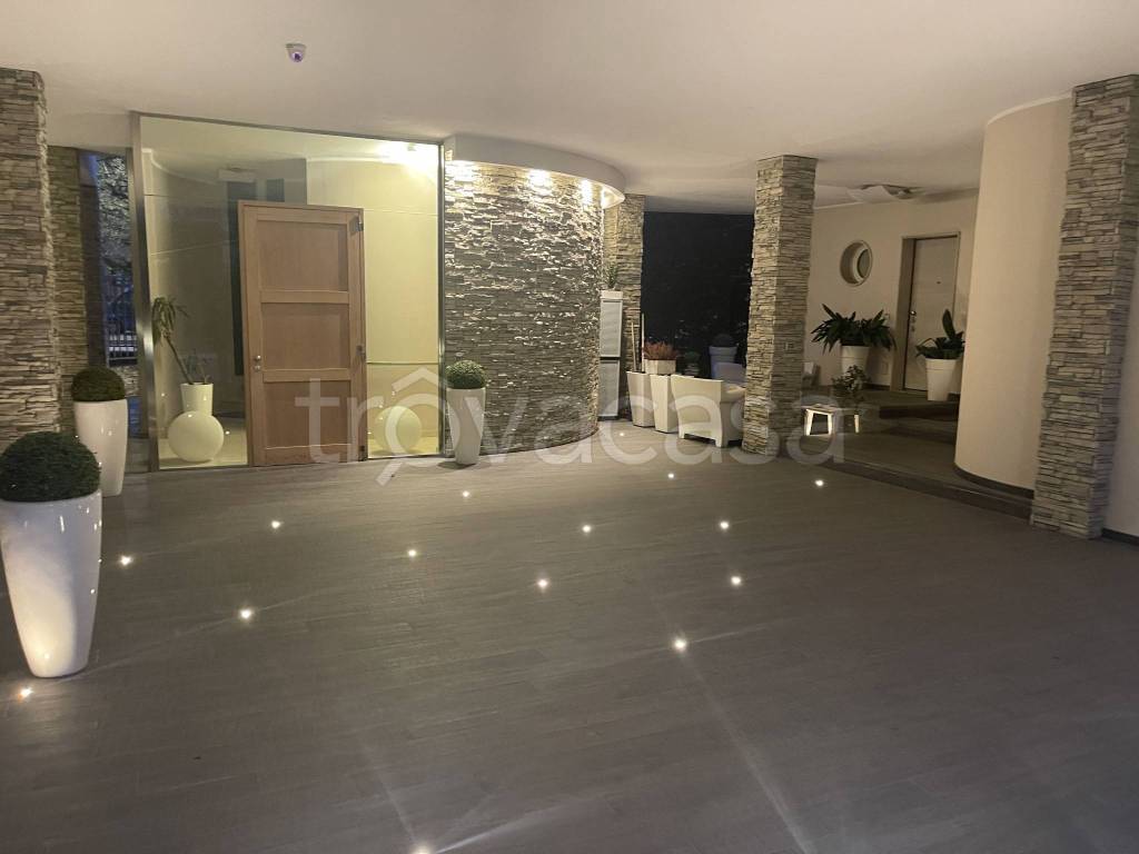 appartamento in vendita a Milano in zona Muggiano