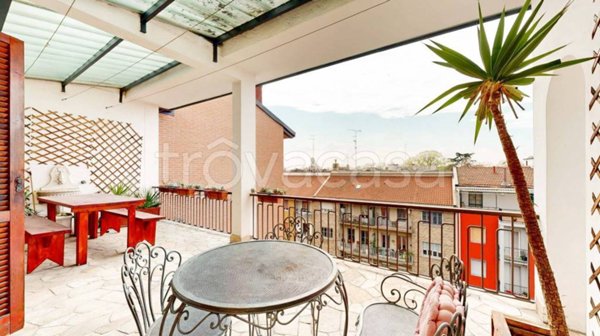 appartamento in vendita a Milano in zona Casoretto