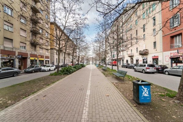 appartamento in vendita a Milano in zona Piazzale Lodi