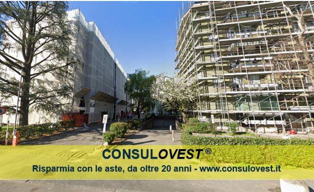 appartamento in vendita a Milano in zona Quarto Oggiaro