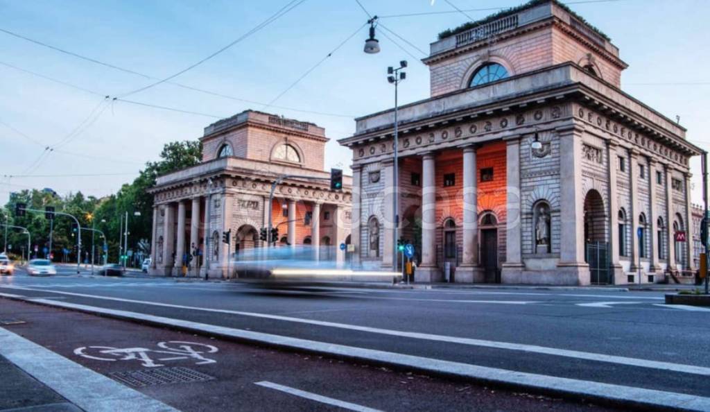 locale commerciale in vendita a Milano