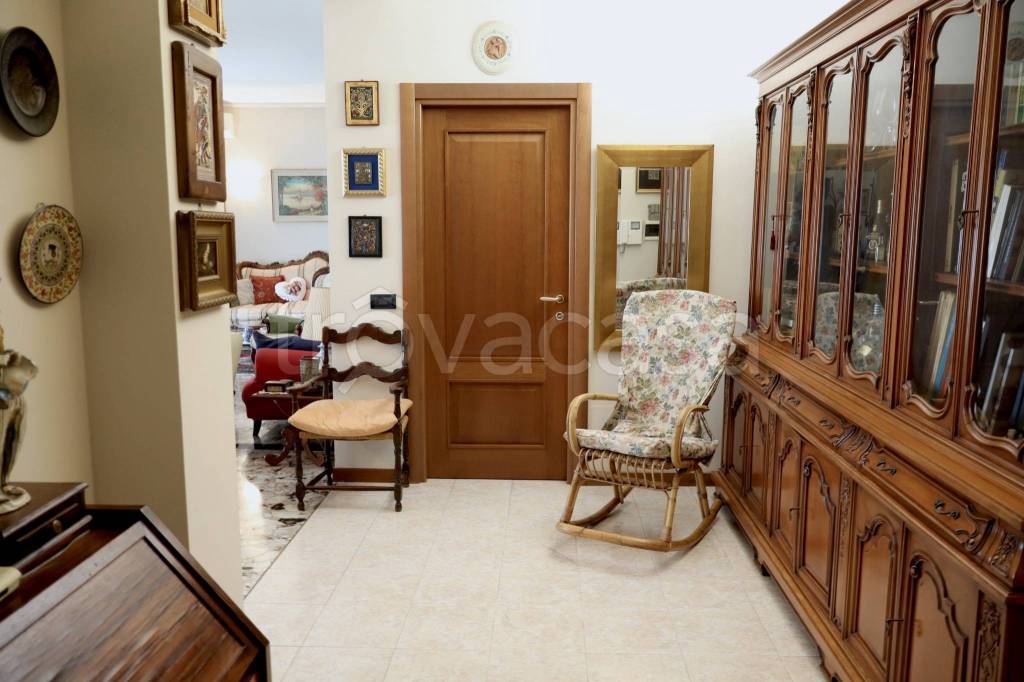 appartamento in vendita a Milano in zona Comasina