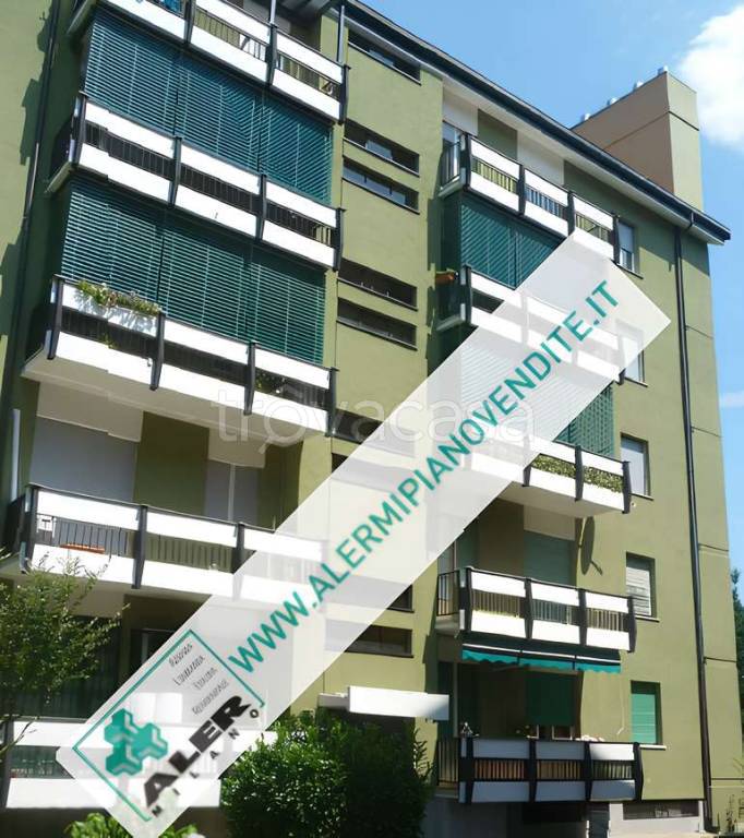 appartamento in vendita a Milano in zona Quarto Oggiaro