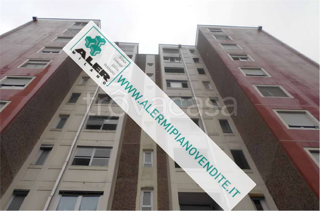 appartamento in vendita a Milano in zona Quartiere degli Olmi