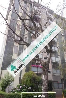 appartamento in vendita a Milano in zona Gallaratese