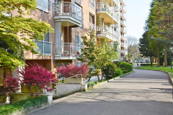 appartamento in vendita a Milano in zona Barona
