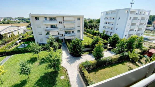 appartamento in vendita a Milano in zona Comasina