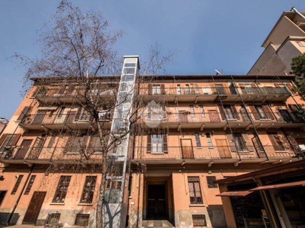 appartamento in vendita a Milano in zona Porta Vittoria