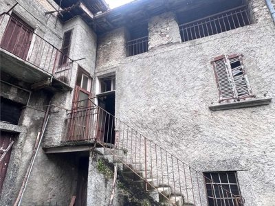 casa indipendente in vendita a Milano