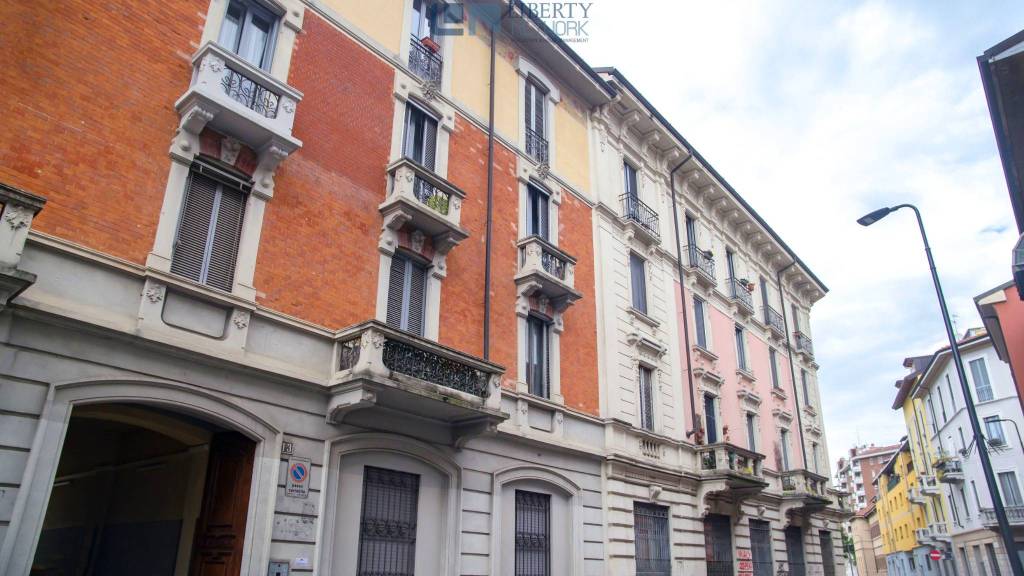appartamento in vendita a Milano in zona Dergano