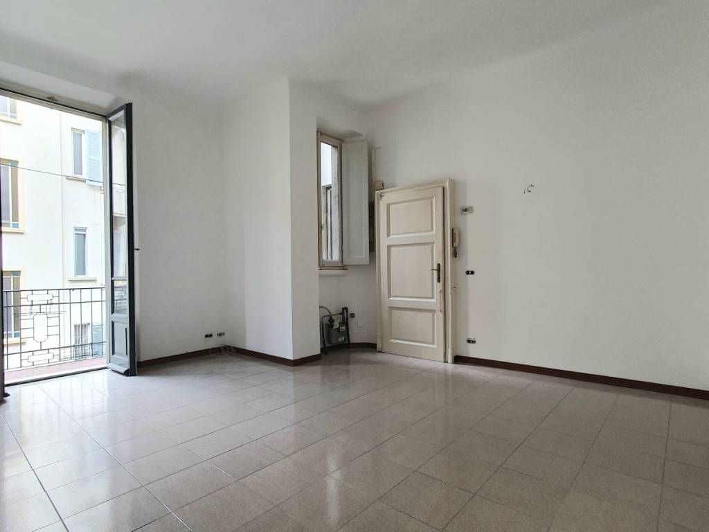appartamento in vendita a Milano in zona Sempione