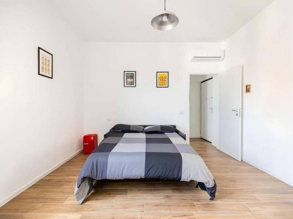 negozio in vendita a Milano in zona Ponte Lambro