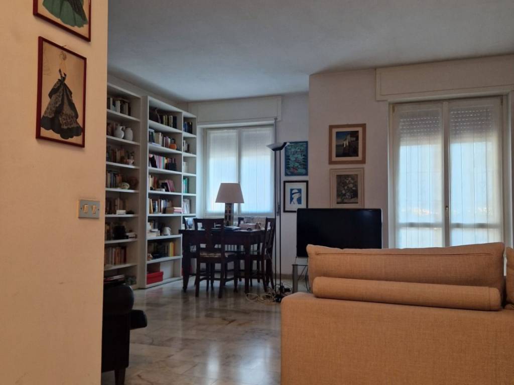 appartamento in vendita a Milano in zona Solari