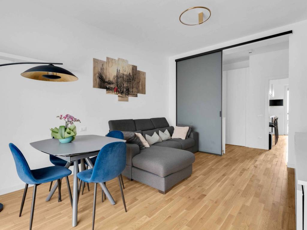appartamento in vendita a Milano in zona Barona
