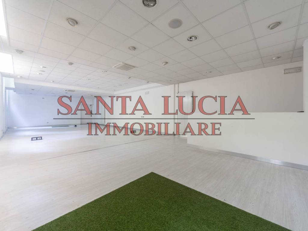 ufficio in vendita a Milano in zona Sempione